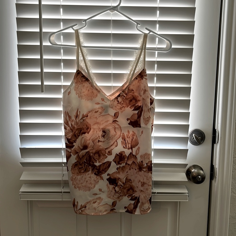 Express floral tank top